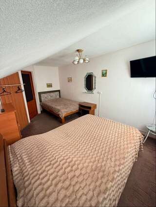 Гостиница Береза Байкальск Трехместный номер-3